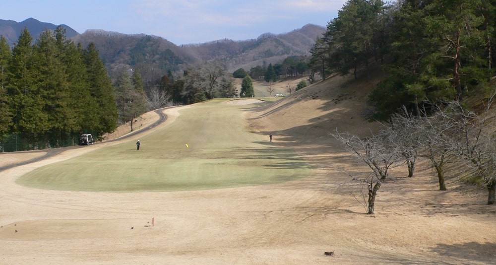 神奈川カントリークラブ　東コース5番ホールの風景